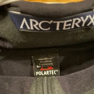 Arc’Teryx quarter zip jacket